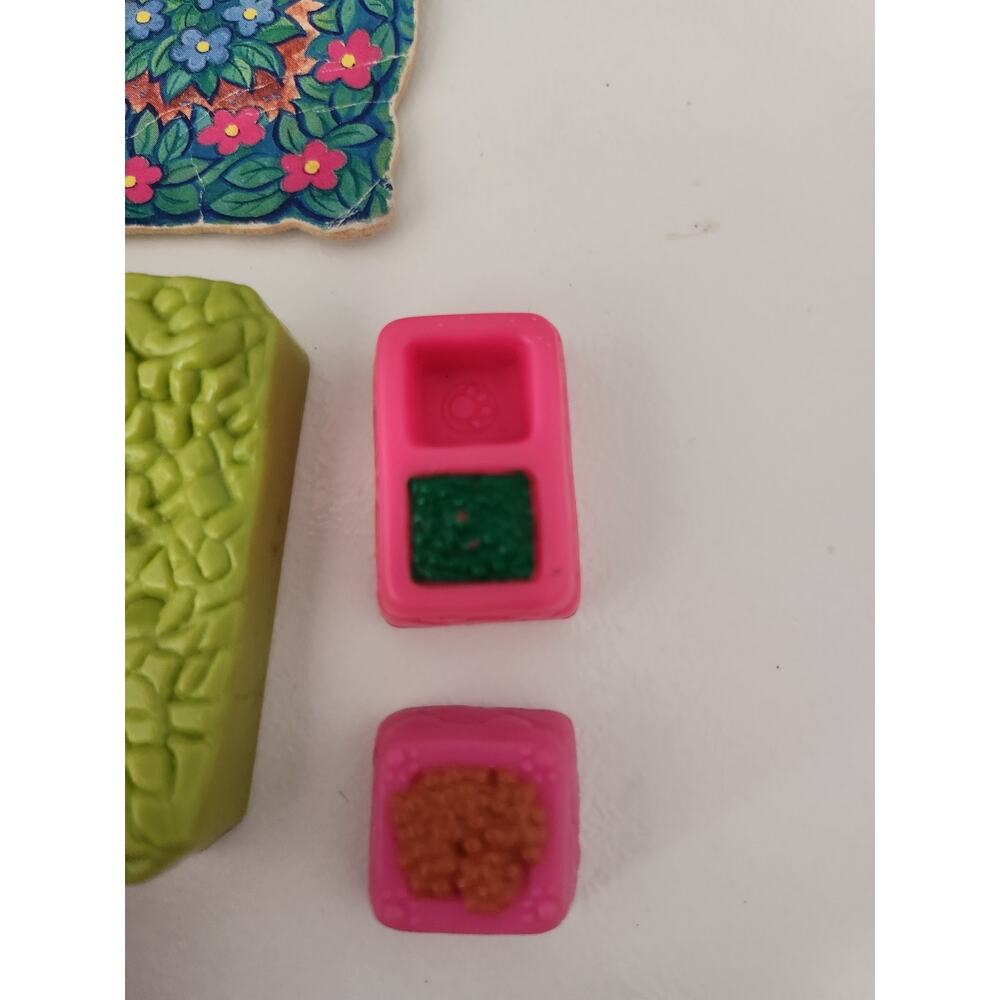 Vintage 1993 Kenner Rabbit Bunny Playset Lot 6 Rabbits Carrot Patch Accessories - Picture 7 of 9
